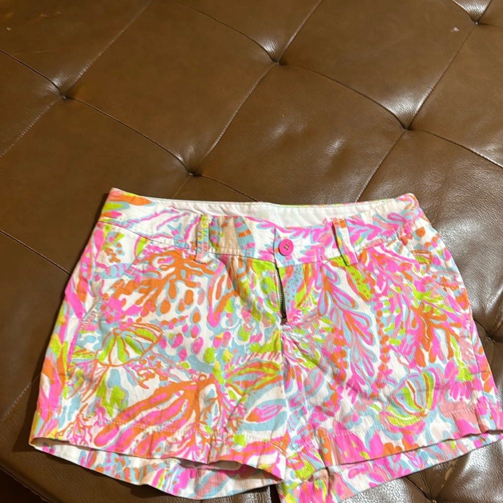 Lilly Pulitzer, size 4 Callahan shorts